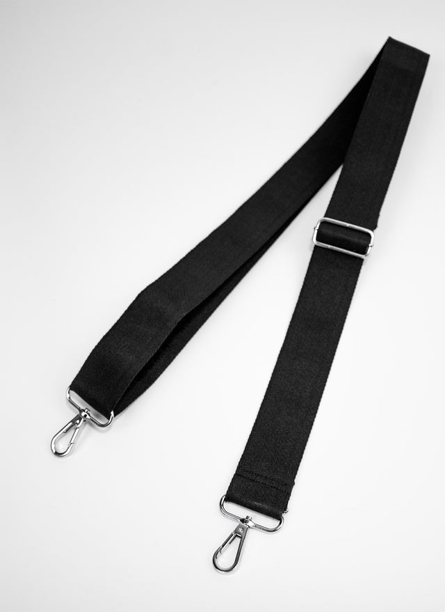 Removable shoulder strap for fanny pack
